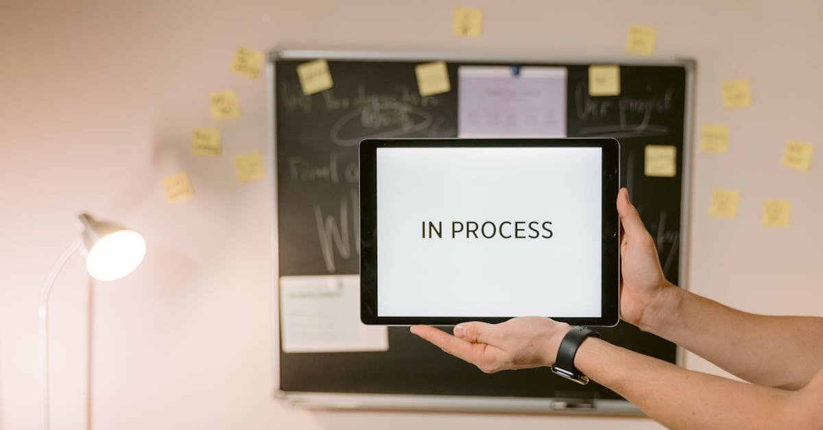 全球住宅ip实名账号：短信的起源是什么？它的发展有哪些特点？