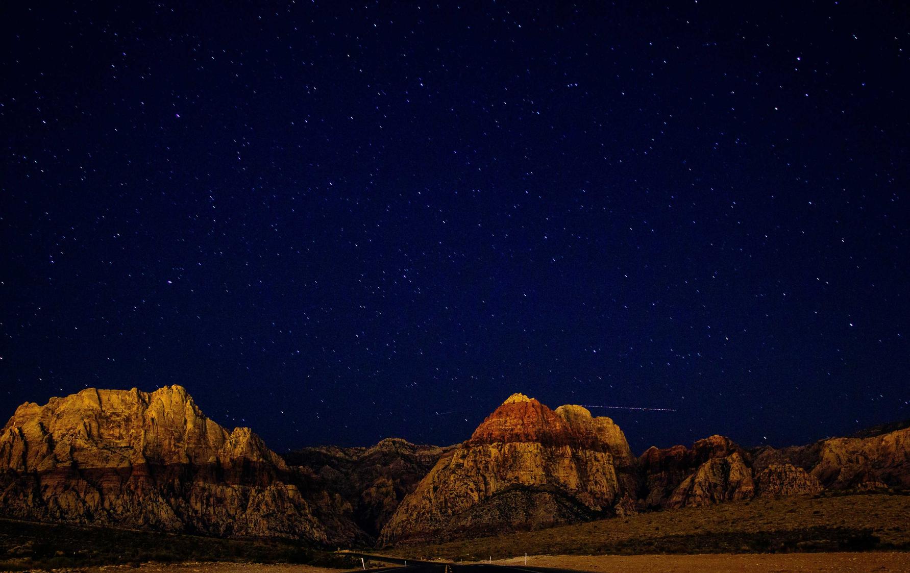 小米移动实名账号：流量卡在无人机通信中的应用